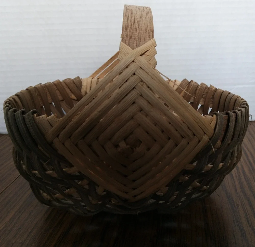 7 Inch Wicker Basket With Square Pattern